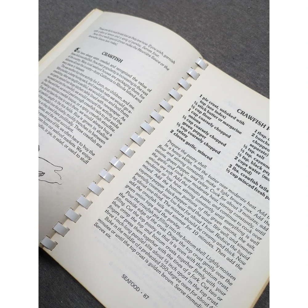 1985 La Bouche Creole II Cookbook June & Leon E. Soniat Louisiana‎ Cajun Cooking